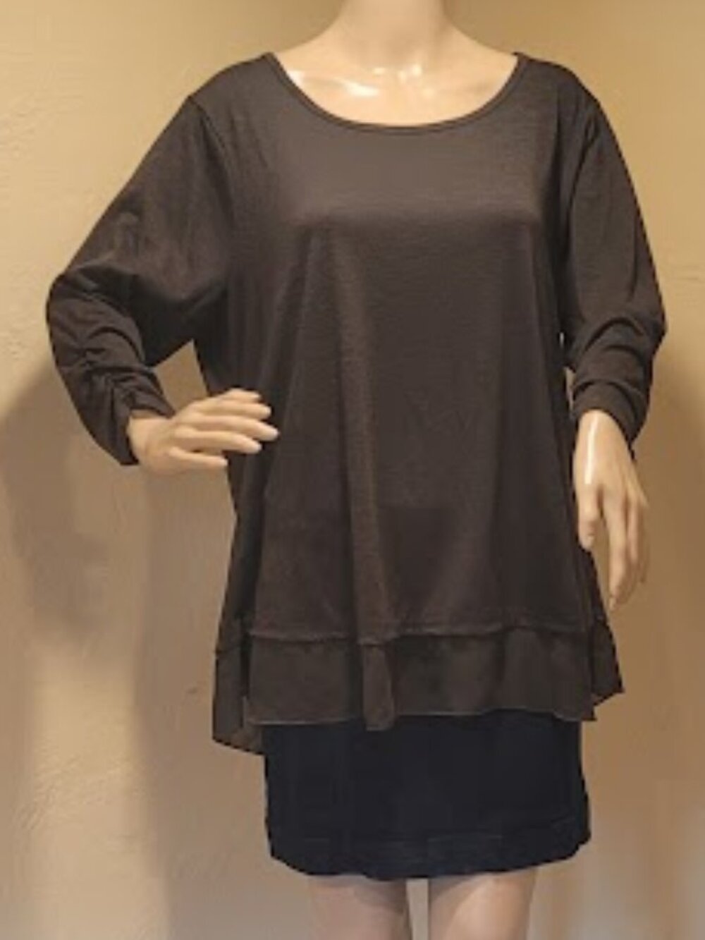 NWT Evening Olive Green tunic style top with 3/4 length sleeves